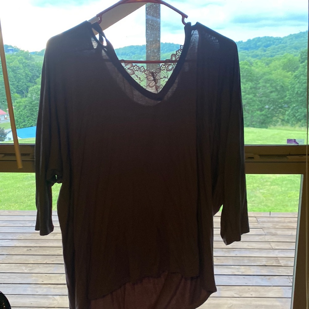 3/4 sleeve buckle shirt